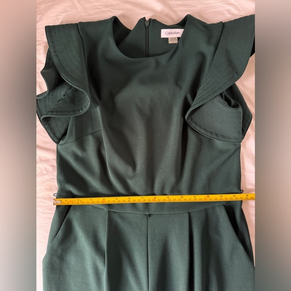 Calvin Klein Hunter Green Flutter Ruffle Jumpsuit Size 6 - Picture 11 of 12